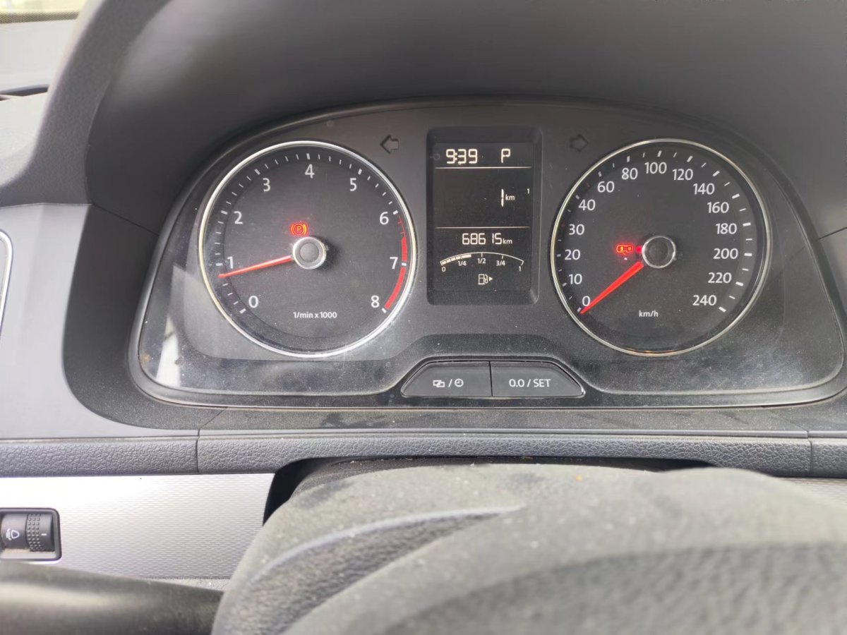 2015年4月大眾 朗行  2013款 1.6L 自動舒適型