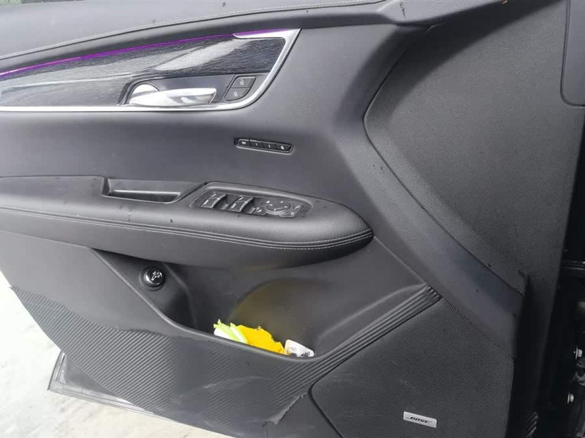 凱迪拉克 XT5  2023款 2.0T 兩驅(qū)風尚型圖片