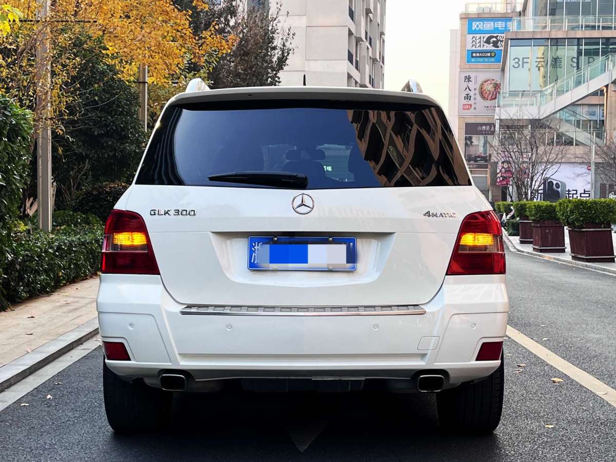 奔馳GLK級(jí) 2013款 GLK 300 4MATIC 動(dòng)感型圖片