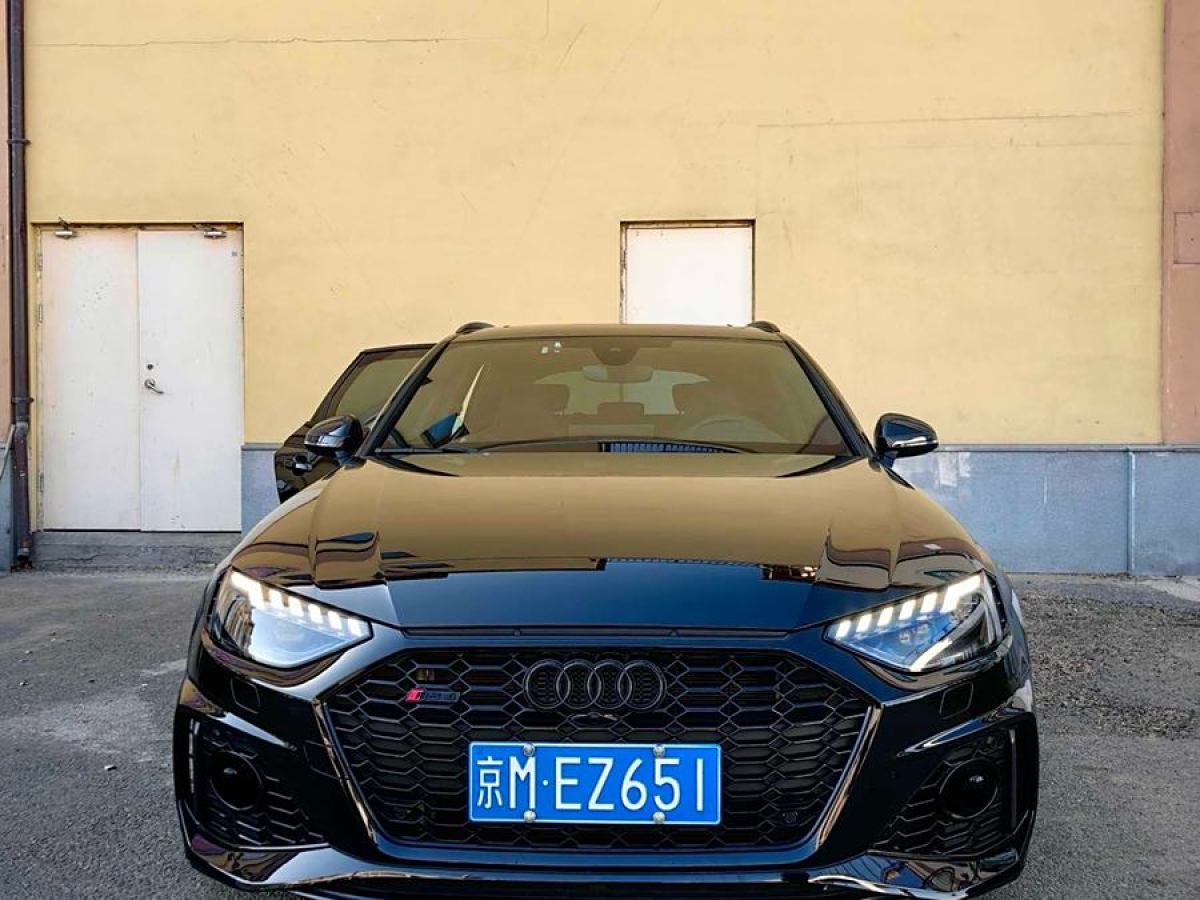 奧迪 奧迪RS 4  2022款 RS4 Avant 暗金版圖片