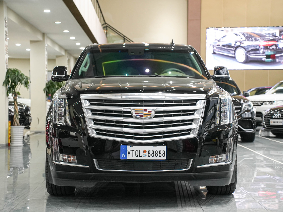 2017年8月凱迪拉克 凱雷德ESCALADE  2017款 6.2L ESV鉑金版加長型