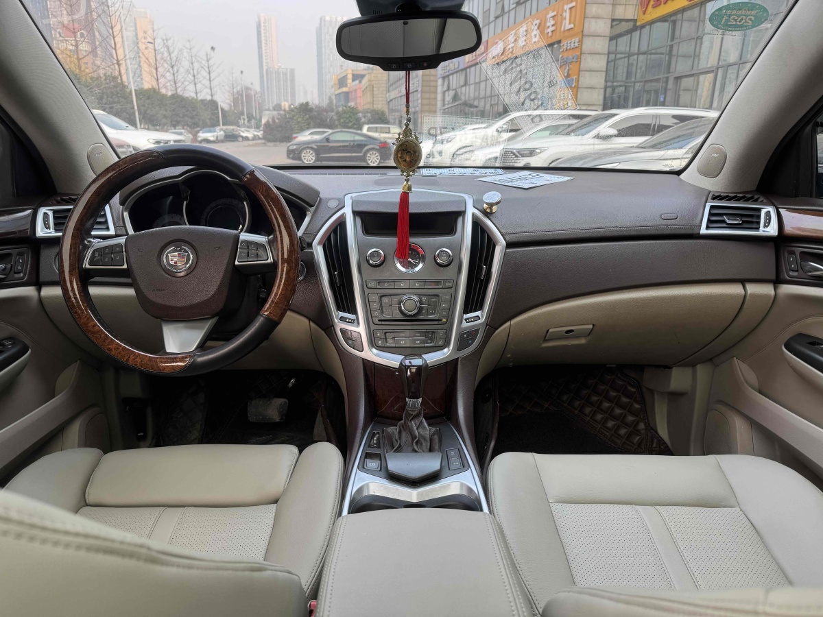 凱迪拉克 SRX  2013款 3.0L 精英型圖片