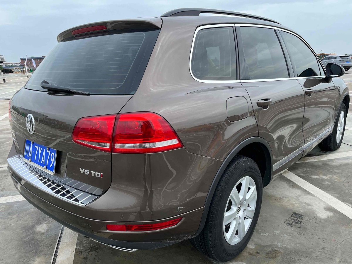 2012年9月大眾 途銳  2011款 3.0TDI 柴油標(biāo)配型