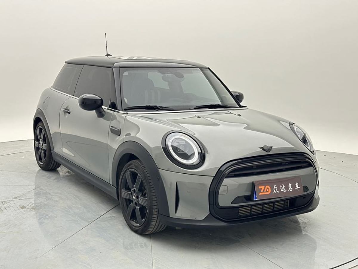 MINI MINI  2022款 改款 1.5T COOPER 藝術(shù)家圖片