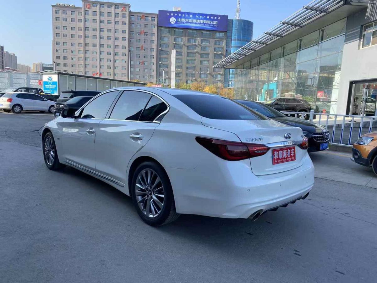 英菲尼迪 Q50L  2021款 2.0T 進(jìn)享版圖片