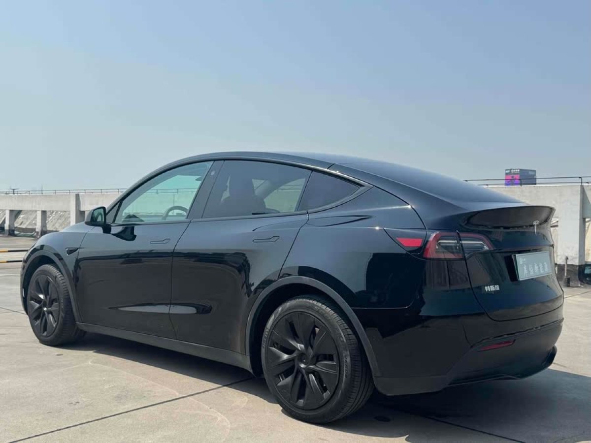 特斯拉 Model Y  2022款 改款 后輪驅(qū)動版圖片