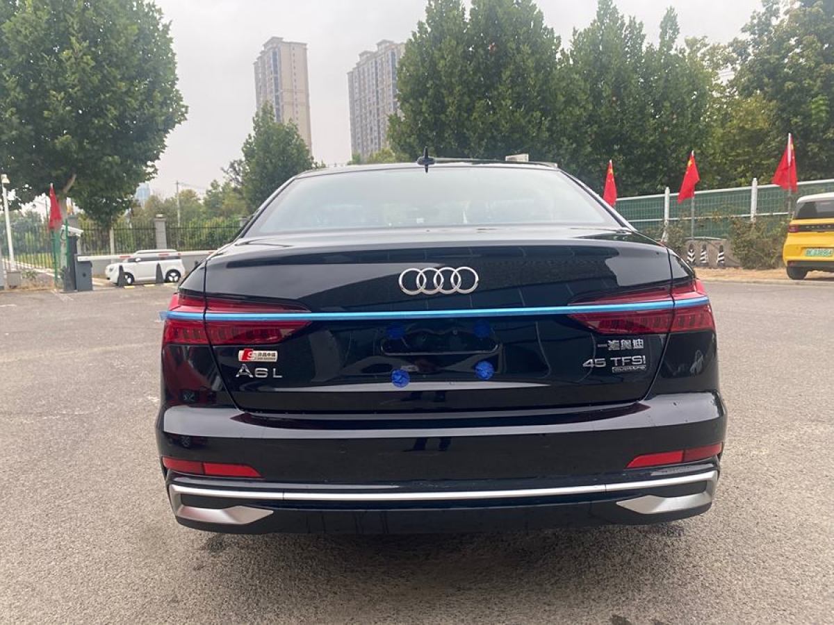 奧迪 奧迪A6L  2024款 45 TFSI quattro 臻選動(dòng)感型圖片