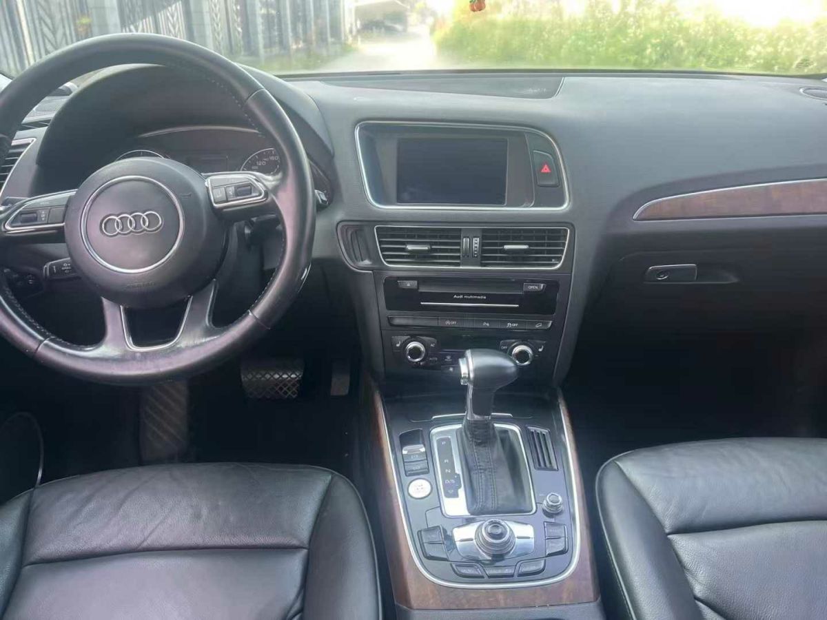 奧迪 奧迪Q5  2013款 Q5 3.0TFSI 45TFSI Quattro 運(yùn)動(dòng)型圖片