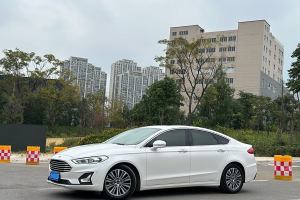 蒙迪欧 福特 EcoBoost 200 豪华型