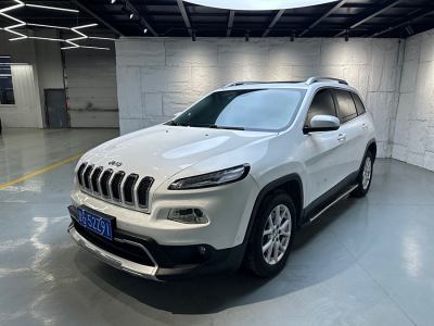 2016年8月 Jeep 自由光 2.4L 領(lǐng)先智能版圖片