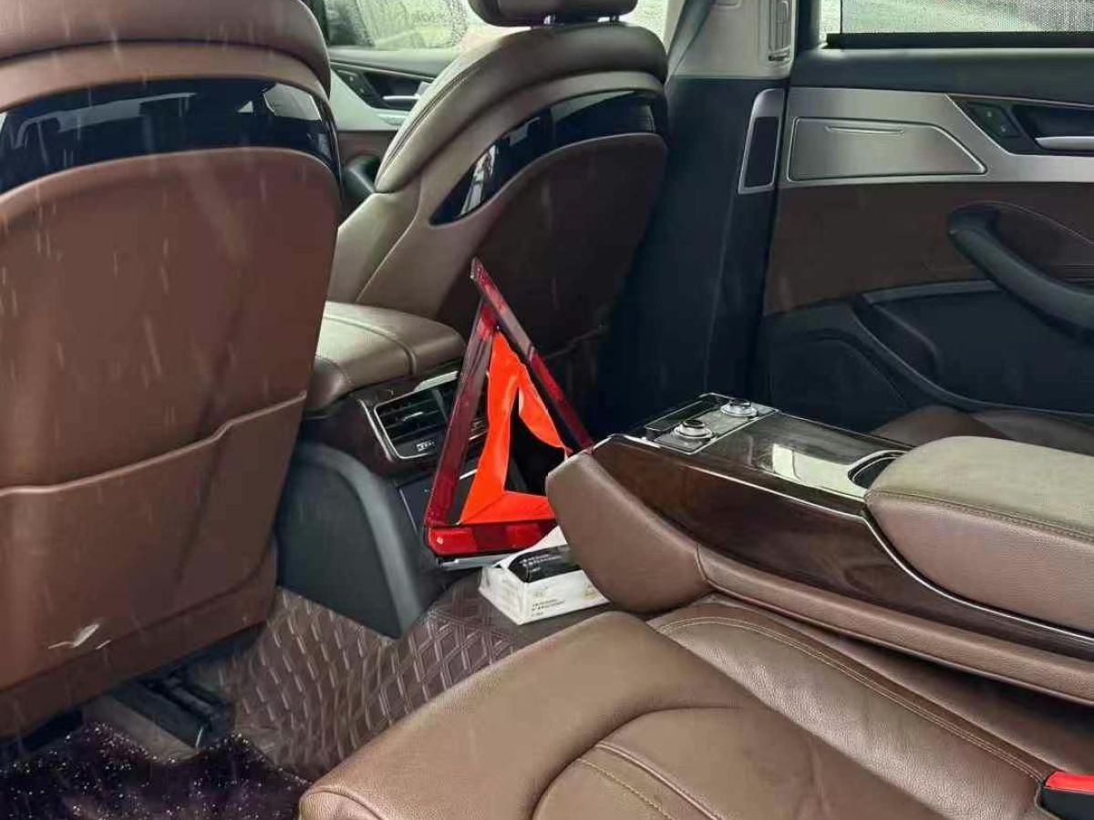 奧迪 奧迪A8  2016款 A8L 60 TFSI quattro豪華型圖片