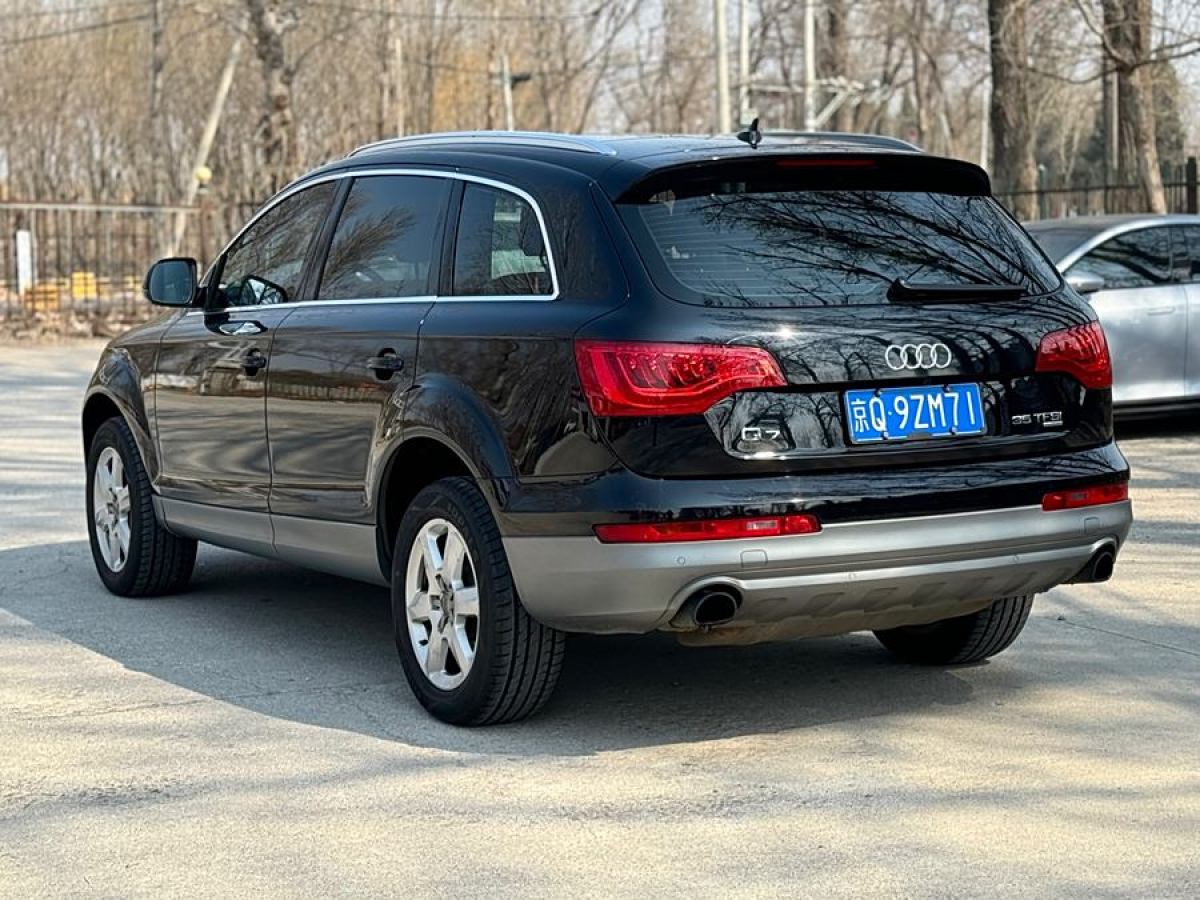 奧迪 奧迪Q7  2014款 35 TFSI 運(yùn)動(dòng)型圖片