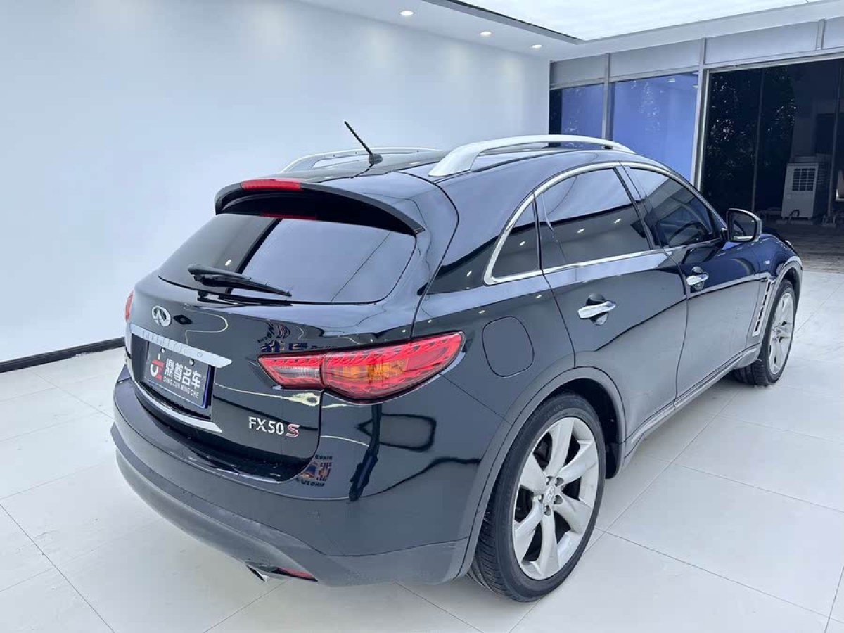 英菲尼迪 FX  2010款 FX50 巔峰版圖片