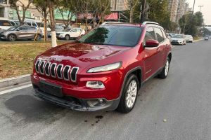 自由光 Jeep 2.0L 優(yōu)越版