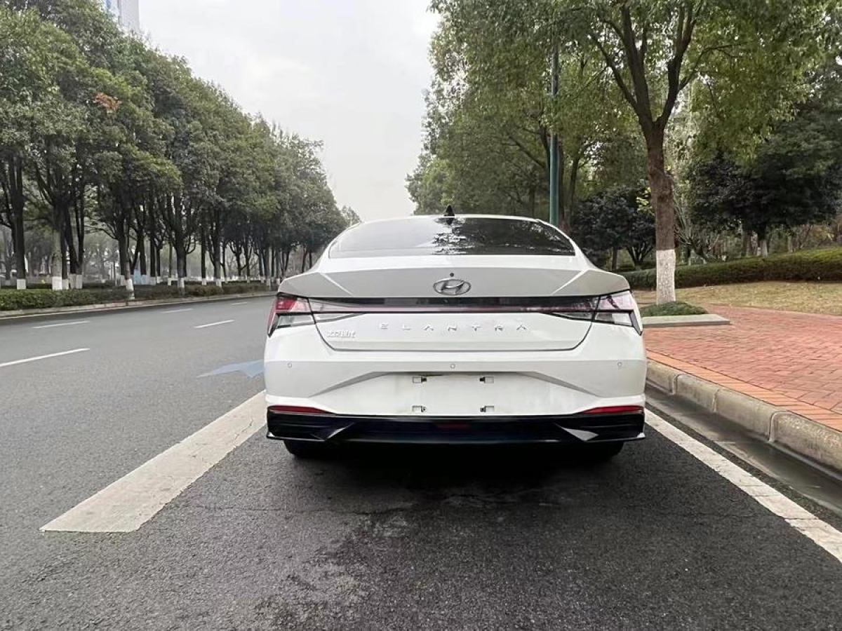 現(xiàn)代 伊蘭特  2021款 1.5L LUX尊貴版圖片