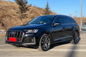 奧迪Q7 奧迪 55 TFSI quattro S line運動型