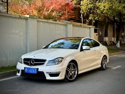 2013年5月 奔馳 奔馳C級(jí)AMG AMG C 63 Coupe 動(dòng)感型圖片