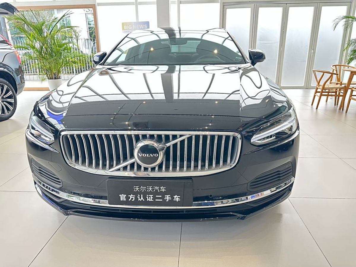 沃爾沃 S90新能源  2024款 T8插電式混合動(dòng)力 四驅(qū)長(zhǎng)續(xù)航智逸豪華版圖片