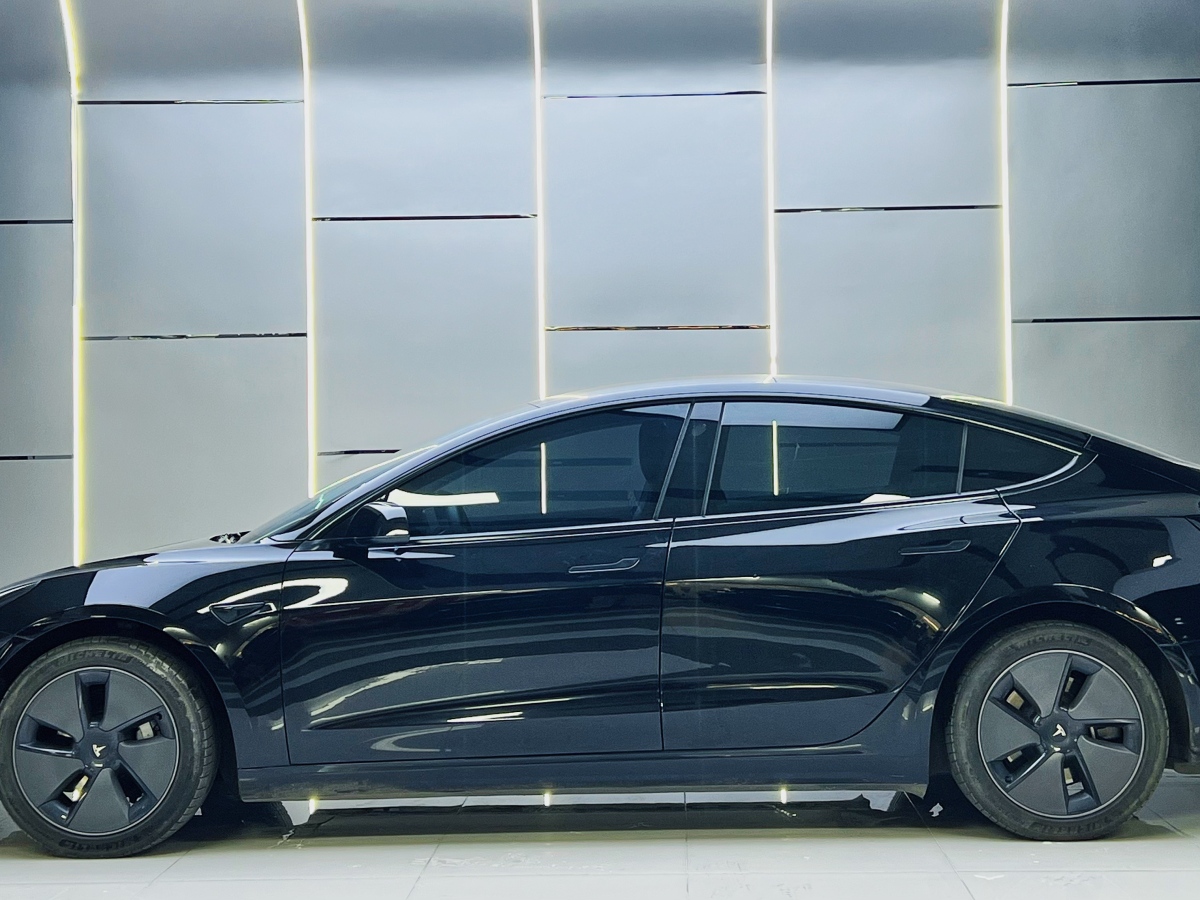 特斯拉 Model Y  2022款 改款 后輪驅(qū)動版圖片