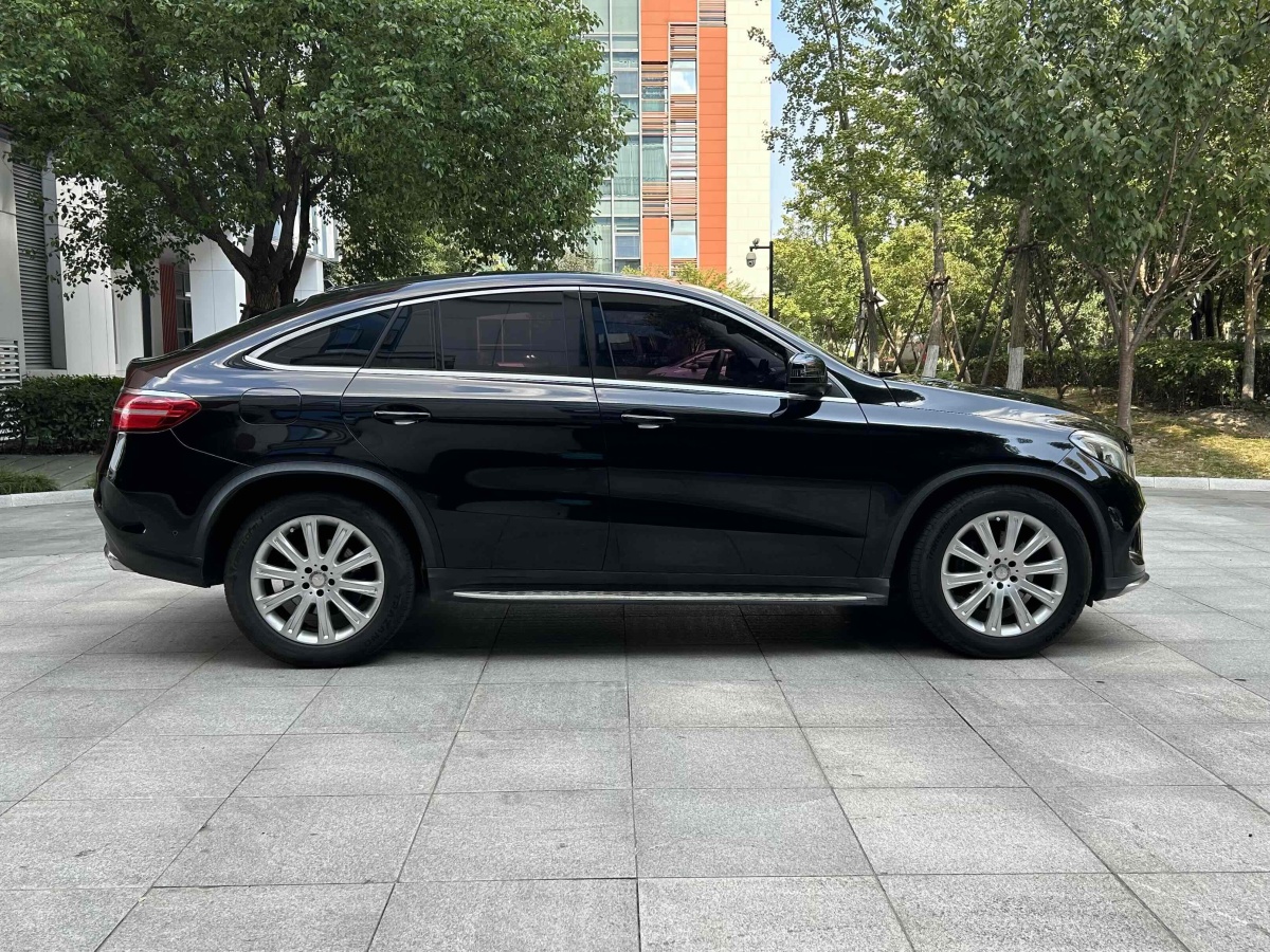 2017年1月奔馳 奔馳GLE轎跑  2017款 GLE 320 4MATIC 轎跑SUV