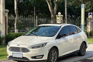 ?？怂?福特 三廂 EcoBoost 125 自動超能風(fēng)尚型