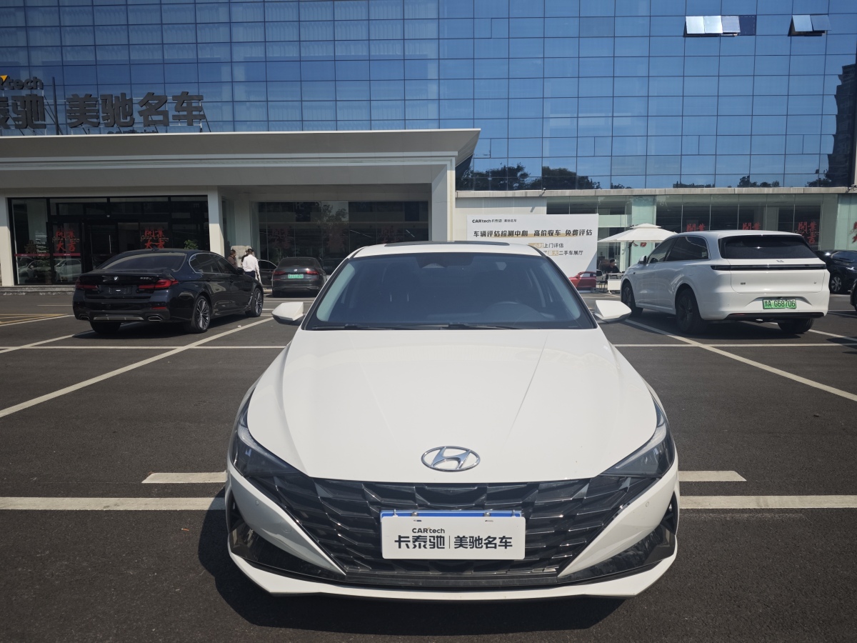 現(xiàn)代 伊蘭特  2022款 1.5L CVT LUX尊貴版圖片