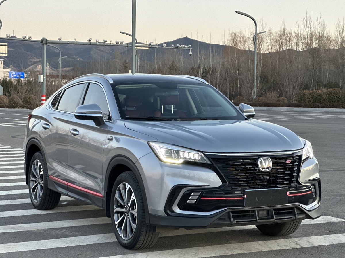 長(zhǎng)安 CS85 COUPE  2021款 2.0T 自動(dòng)尊貴型圖片