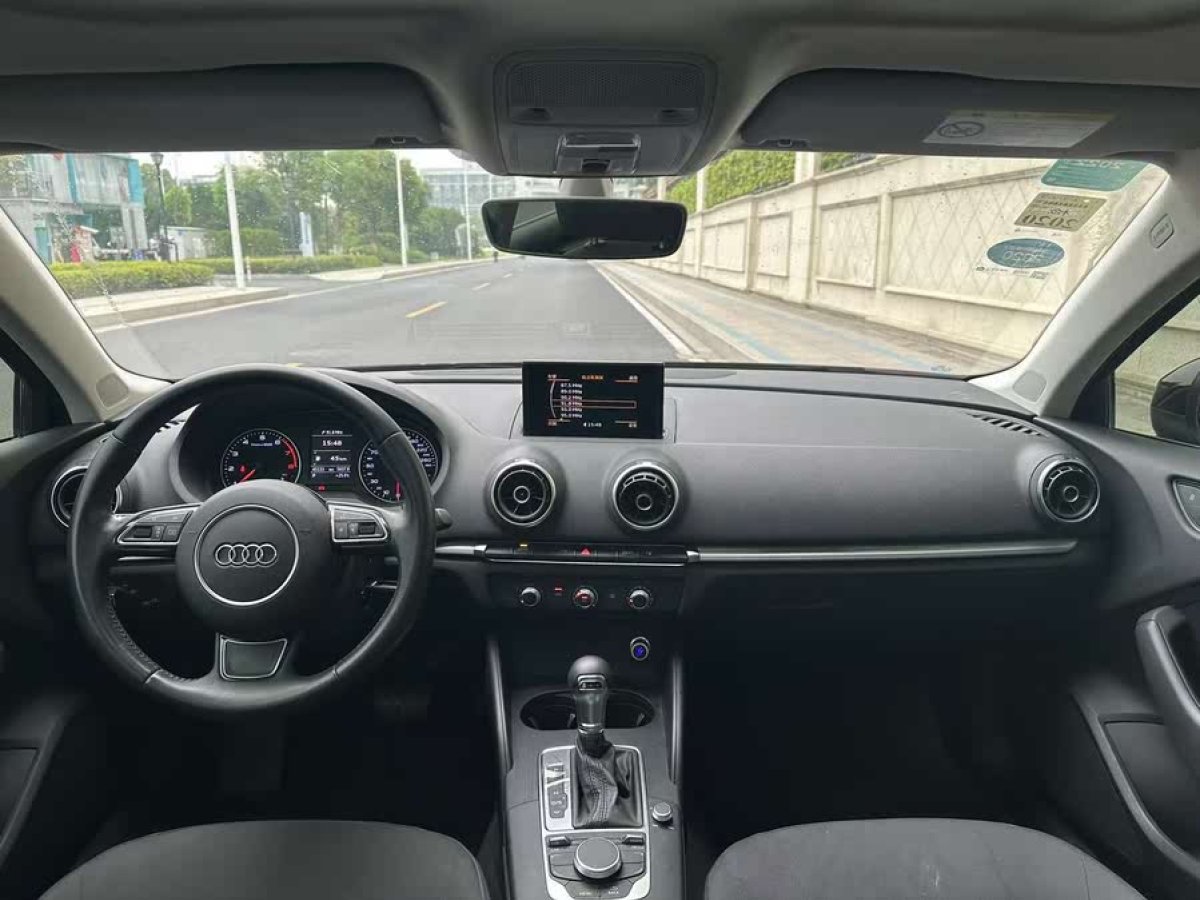 奧迪 奧迪A3  2016款 Limousine 35 TFSI 領(lǐng)英型圖片