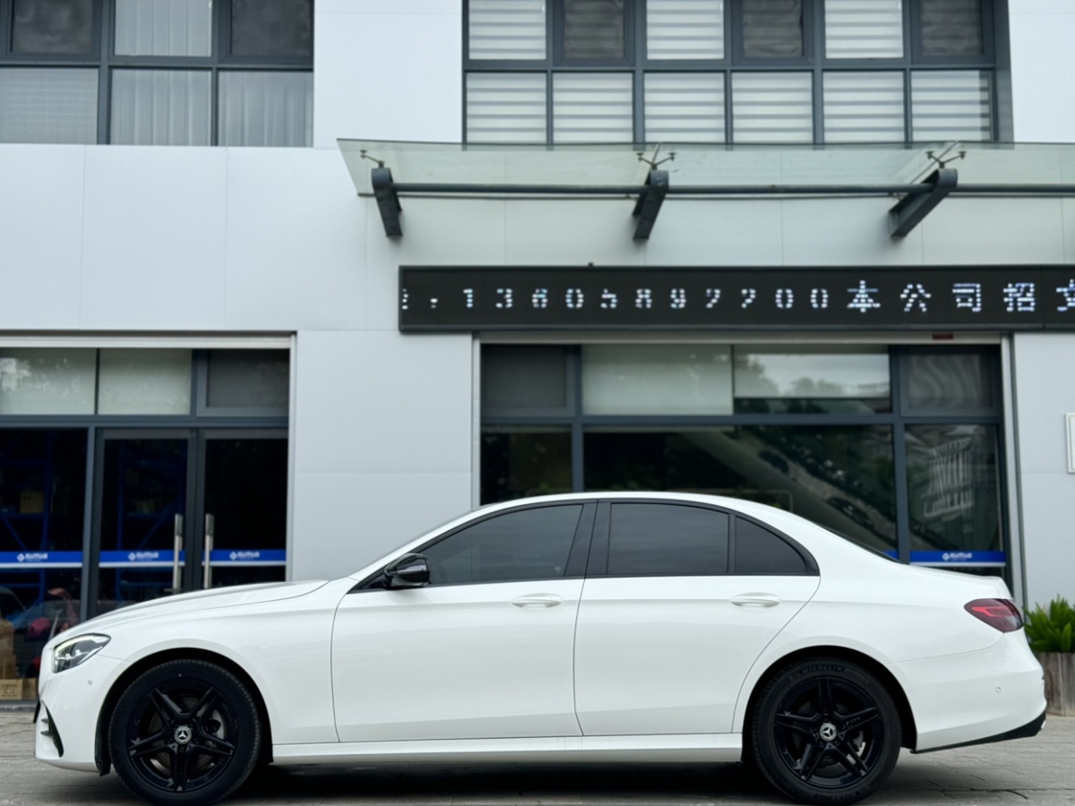 奔馳 奔馳E級(jí)  2021款 改款 E 260 時(shí)尚型運(yùn)動(dòng)版圖片