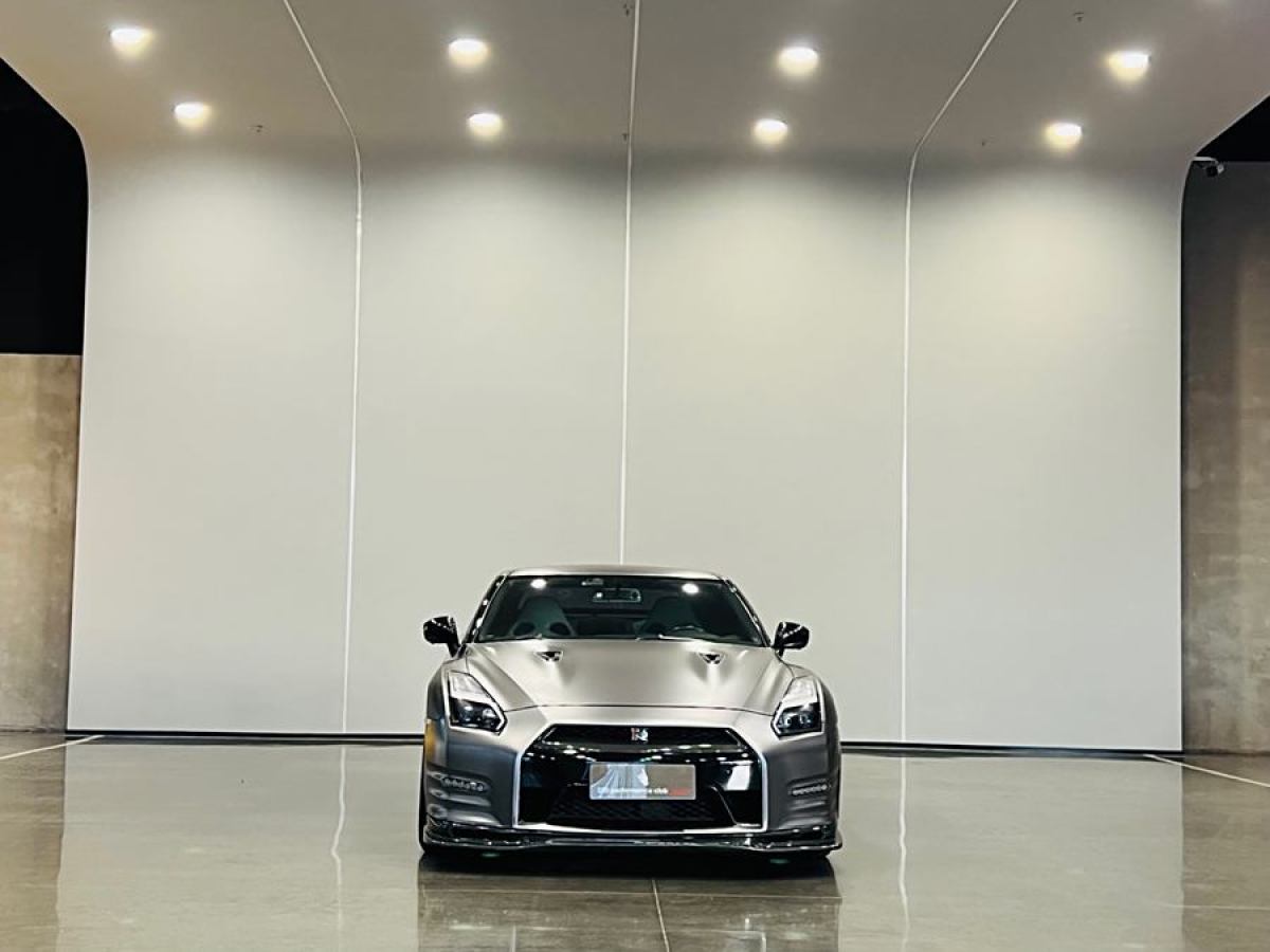 日產(chǎn) GT-R  2010款 3.8T Premium Edition圖片