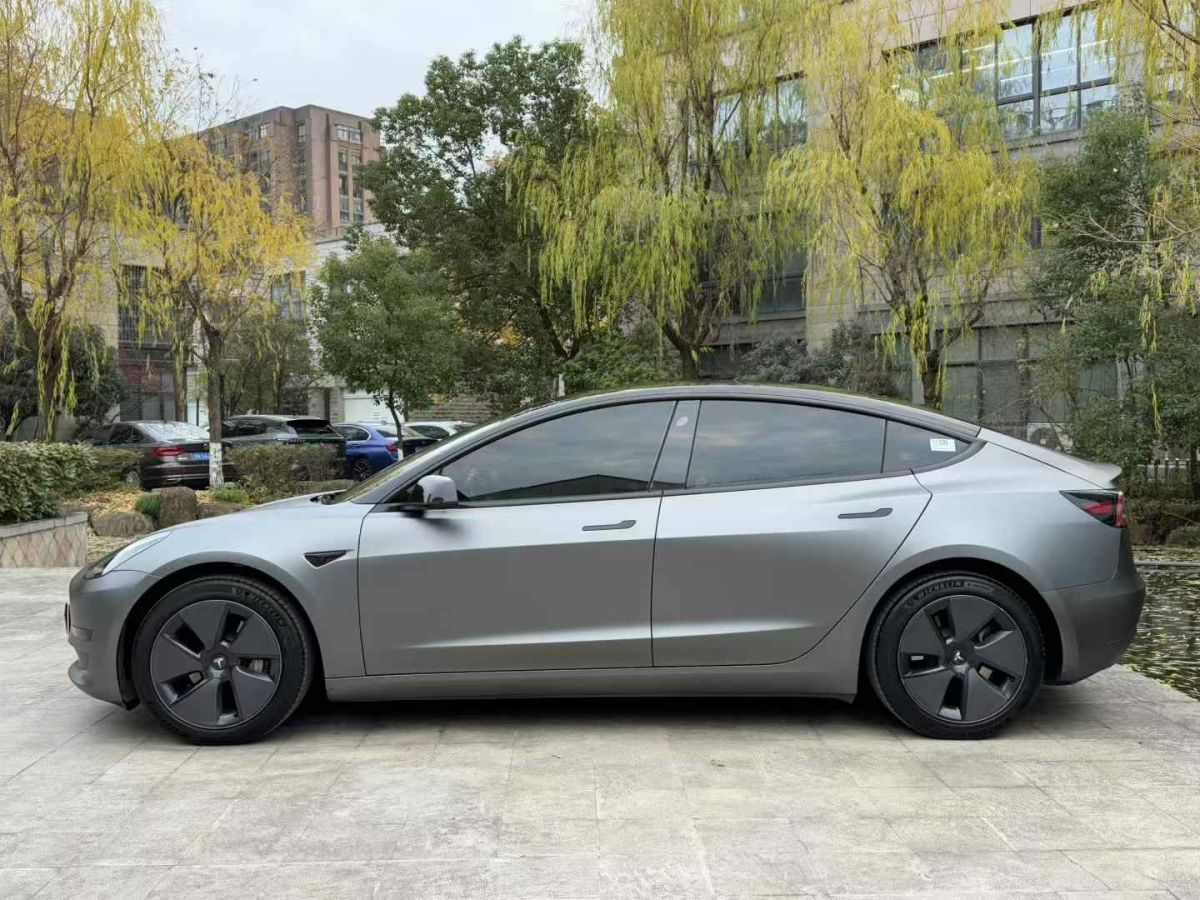 特斯拉 Model S  2023款 三電機全輪驅(qū)動 Plaid版圖片