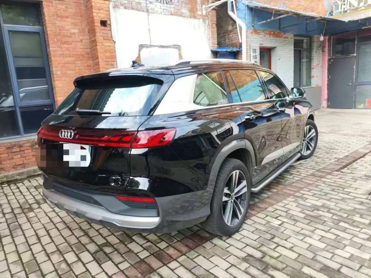 奧迪 奧迪Q6  2022款 45 TFSI quattro 齊云型 羽林套裝圖片