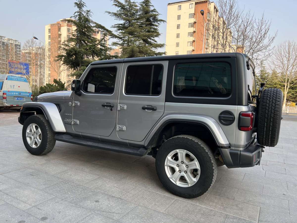 2021年4月Jeep 牧马人  2021款 2.0T Sahara 四门版