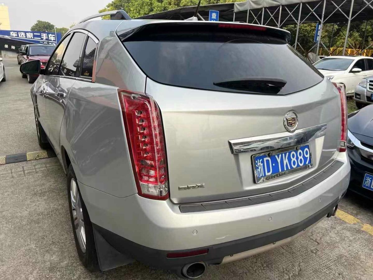 凱迪拉克 SRX  2012款 3.0L 領(lǐng)先型圖片