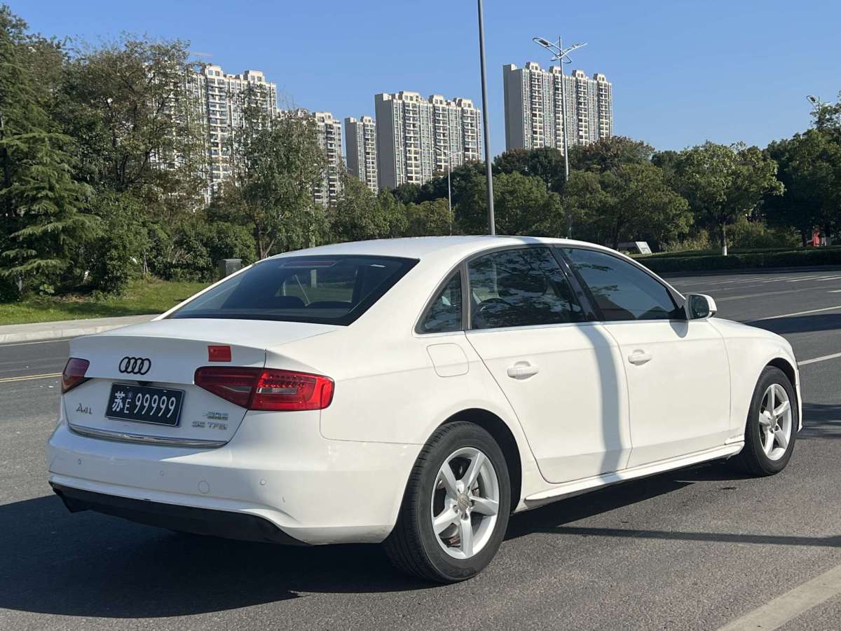 奧迪 奧迪A4L  2013款 35 TFSI 自動標準型圖片