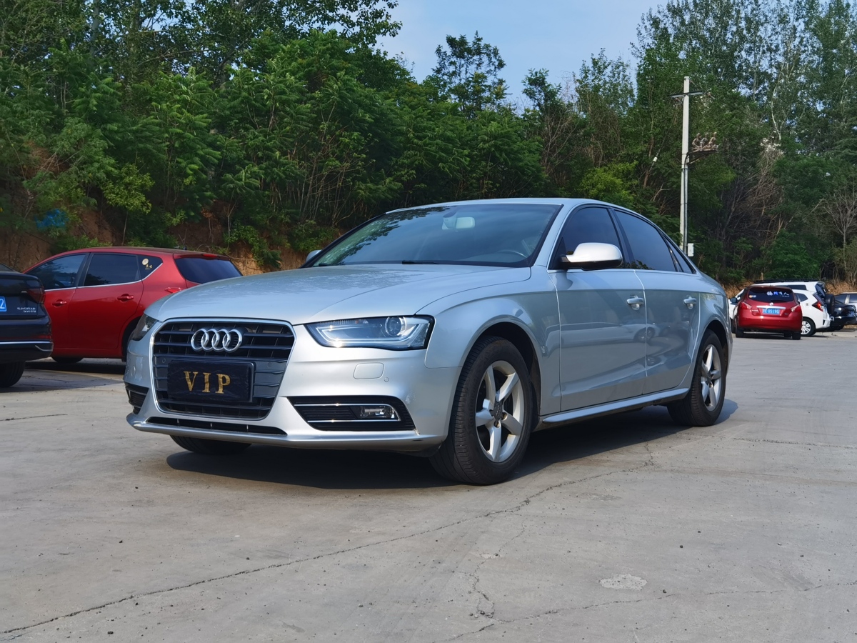 奧迪 奧迪A4L  2013款 35 TFSI 自動標(biāo)準(zhǔn)型圖片