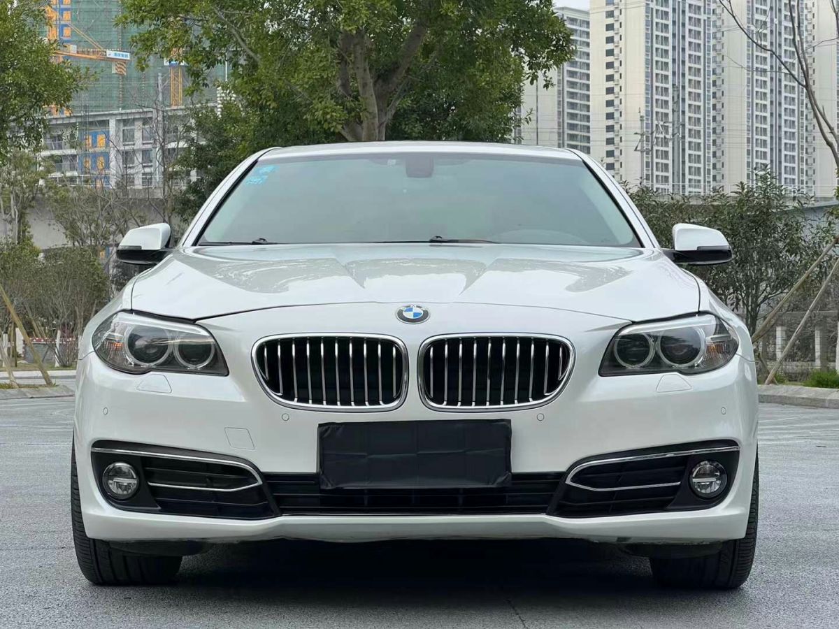 宝马 宝马5系 2015款 528i xdrive 豪华设计套装型图片