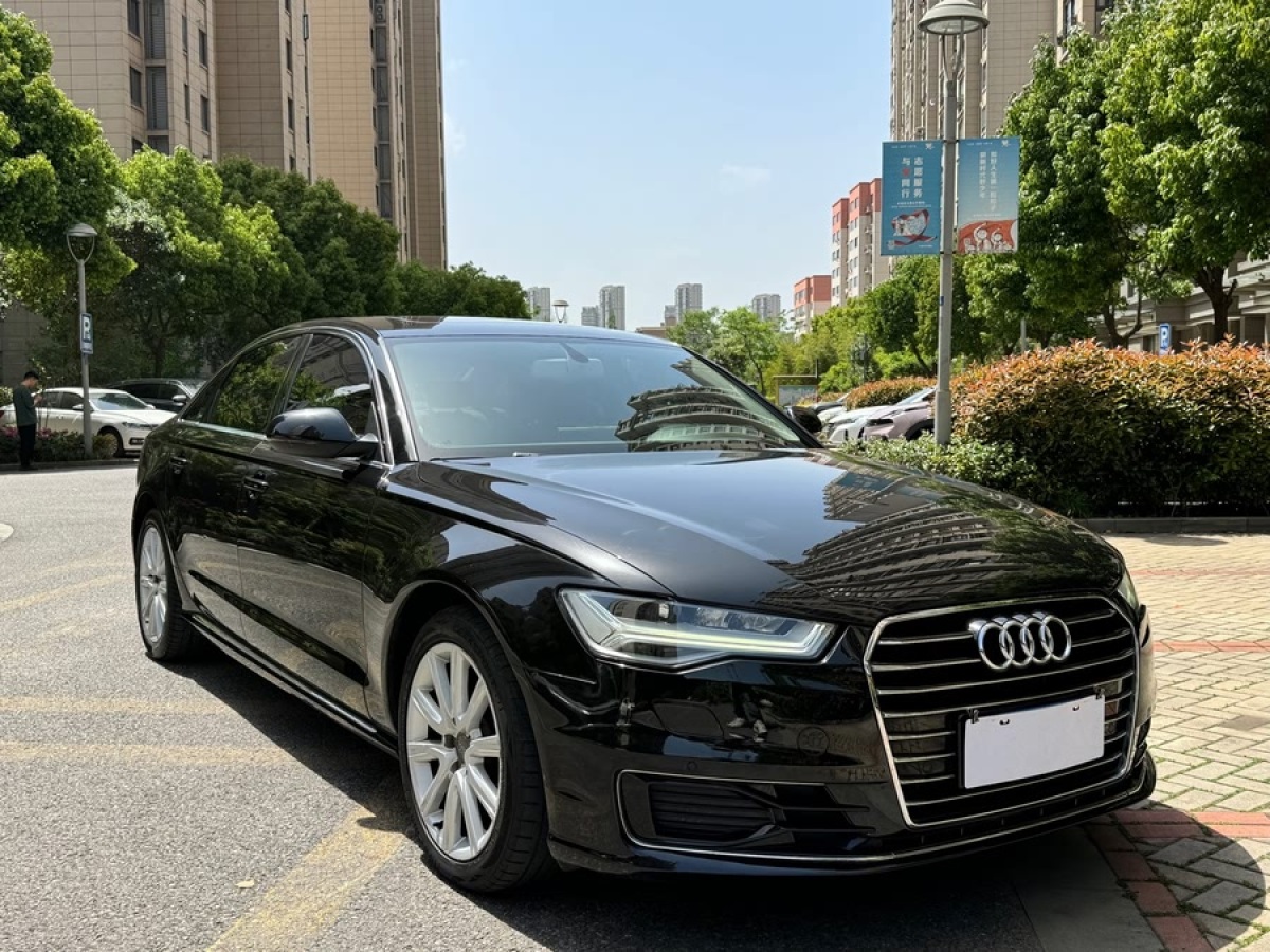 奧迪 奧迪A4L  2018款 30周年年型 30 TFSI 進(jìn)取型圖片