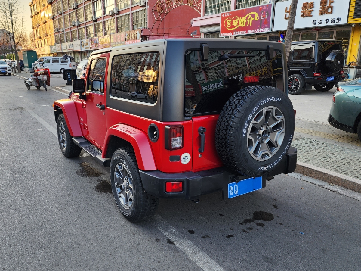 Jeep 牧馬人  2012款 3.6L Sahara 兩門版圖片