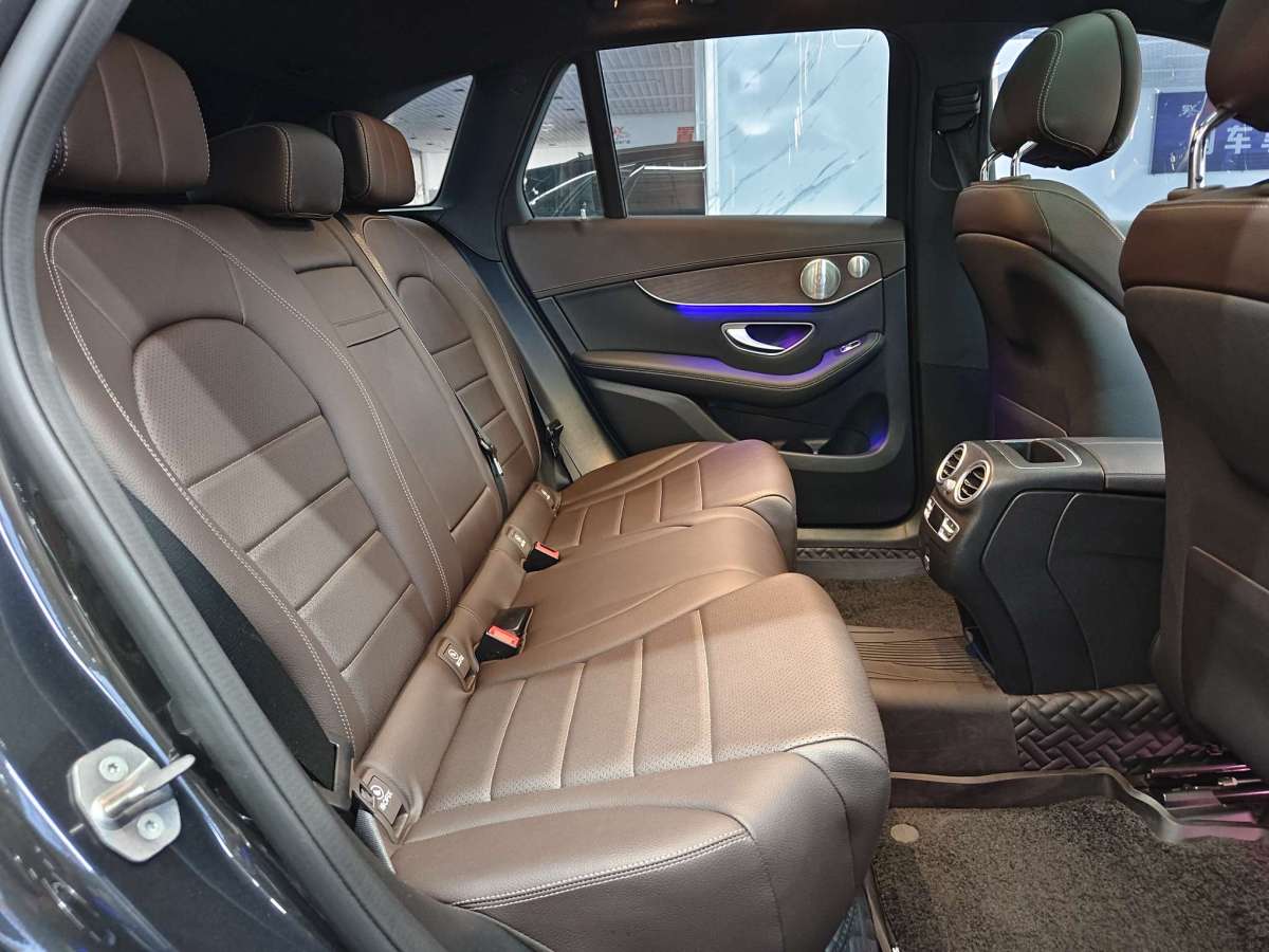 奔馳 奔馳GLC  2018款 改款 GLC 300 4MATIC 動感型圖片