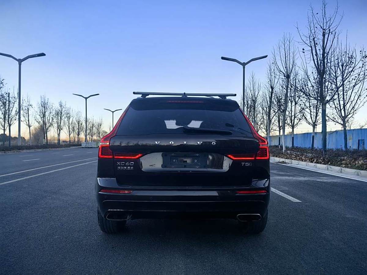 沃爾沃 XC60  2019款  T5 四驅(qū)智遠(yuǎn)版 國(guó)VI圖片