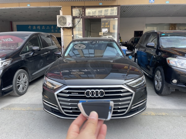 奥迪 奥迪A8  2021款 A8L 50 TFSI quattro 舒适型