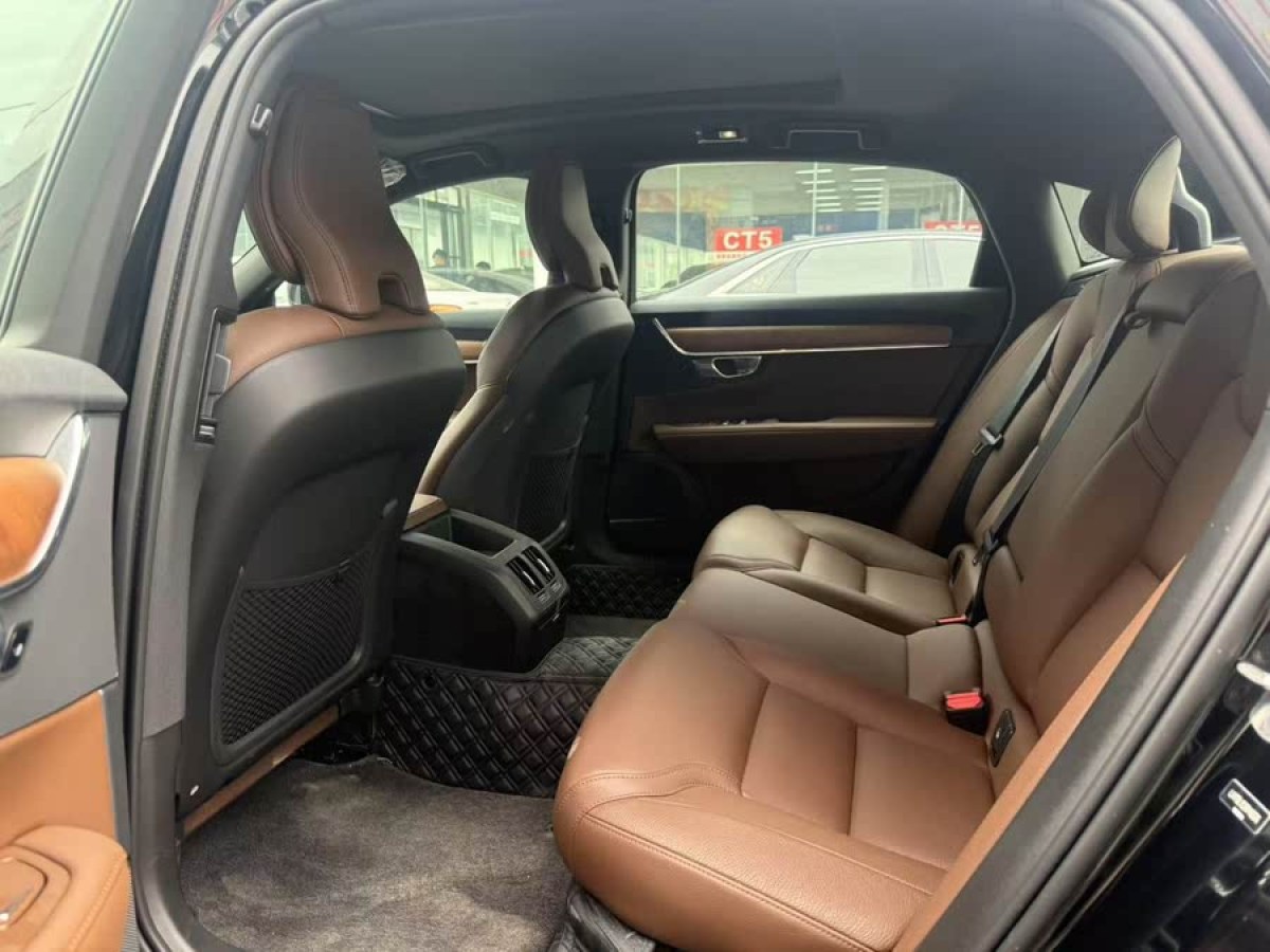 沃爾沃 S90  2024款 B5 智逸豪華版圖片