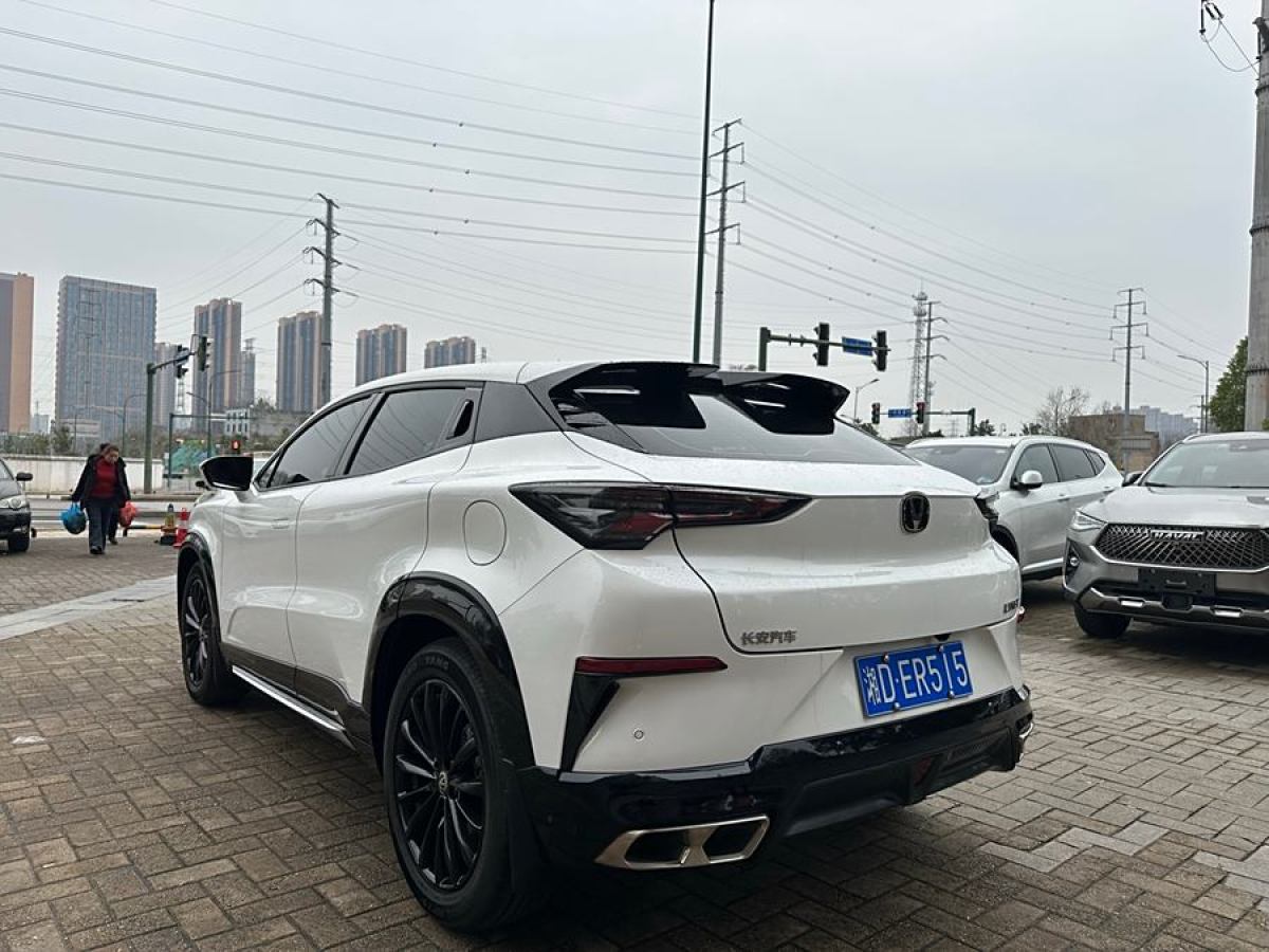 2024年5月長(zhǎng)安 UNI-T  2023款 第二代 1.5T 尊享型