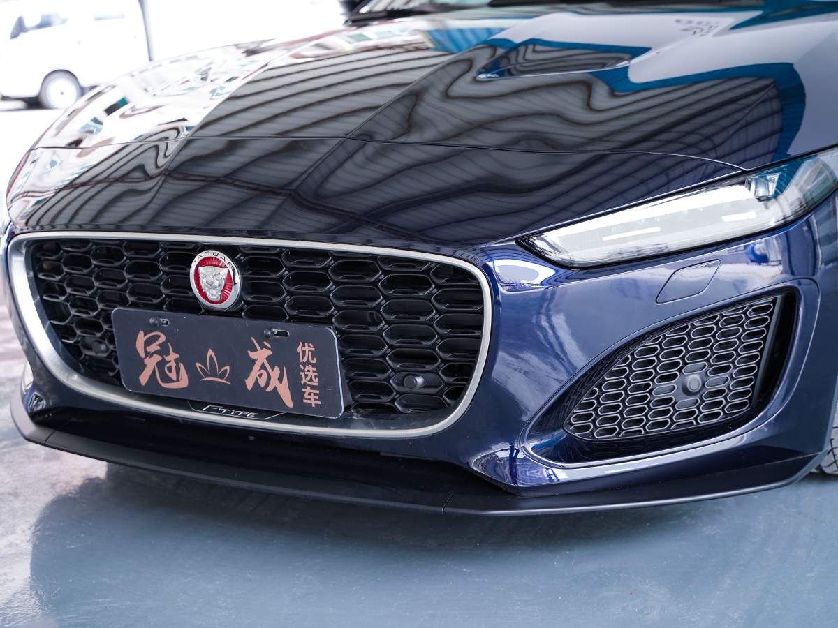 2021年2月捷豹 F-TYPE  2021款 P300 后驅(qū)硬頂版