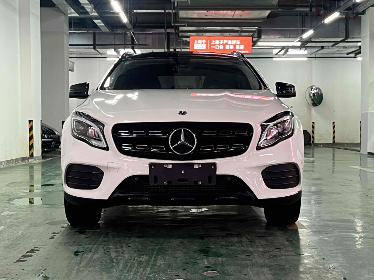 2019年1月奔馳 奔馳GLA  2018款 GLA 220 4MATIC 運動型