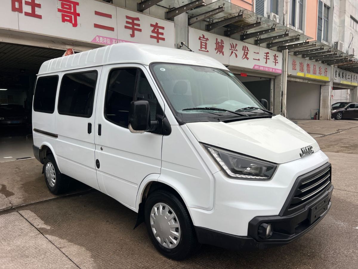 江鈴 特順  2019款 2.8T商運(yùn)型智動(dòng)擋短軸中頂6座國VI JX493圖片