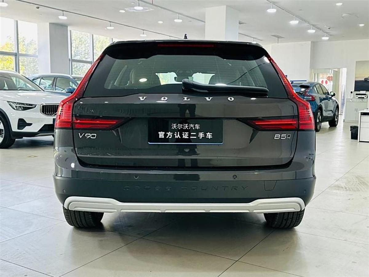 沃爾沃 V90  2024款 Cross Country B5 AWD 智尊版圖片