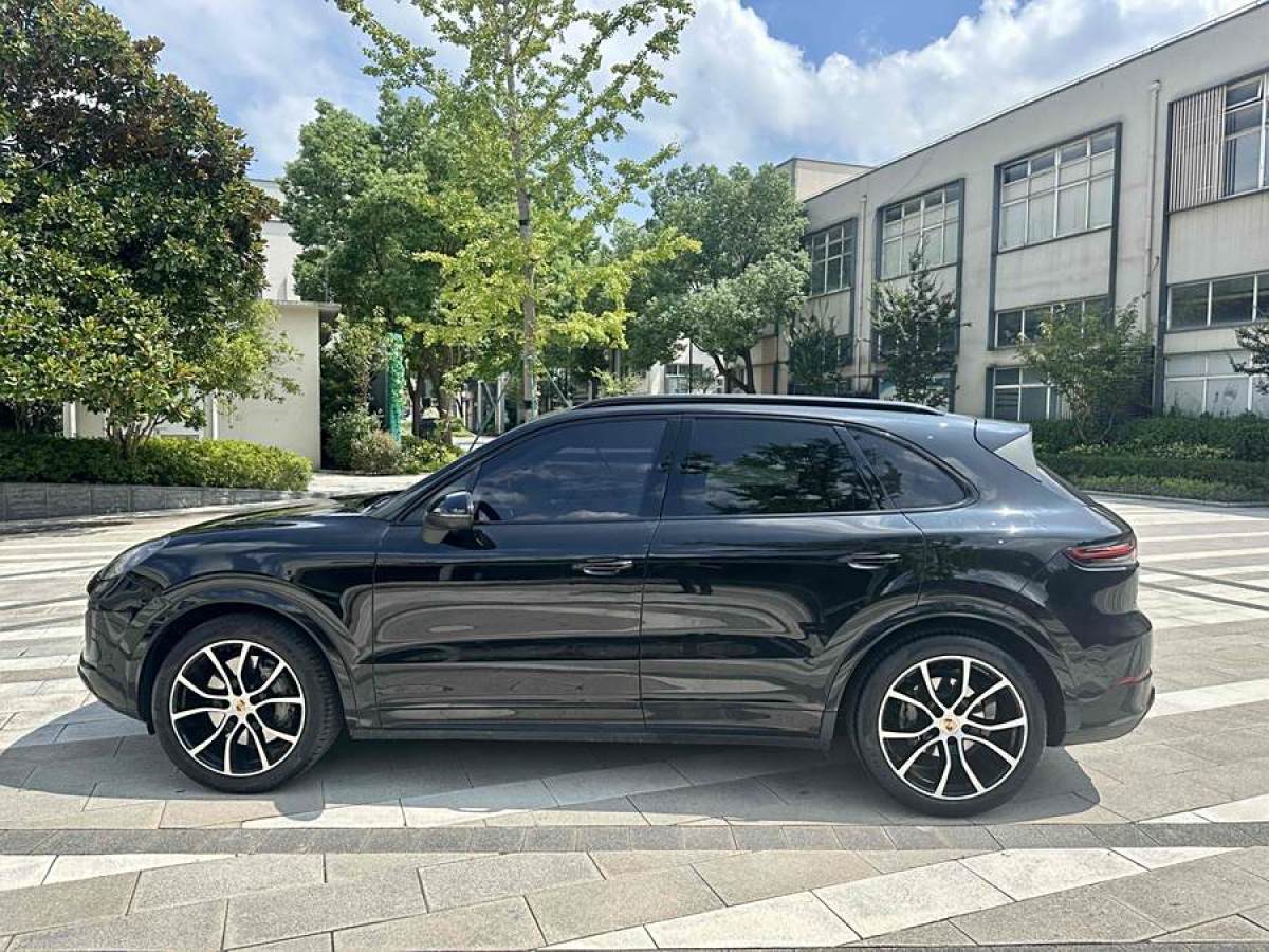 保時(shí)捷 Cayenne  2023款 Cayenne S 2.9T 鉑金版圖片