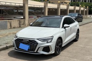 奧迪A3 奧迪 A3L Limousine 35 TFSI 進(jìn)取運(yùn)動(dòng)型